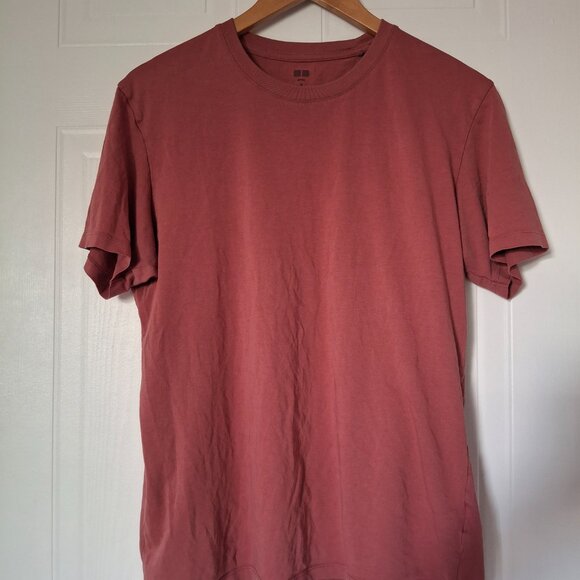 Uniqlo Tshirts - Picture 2 of 6